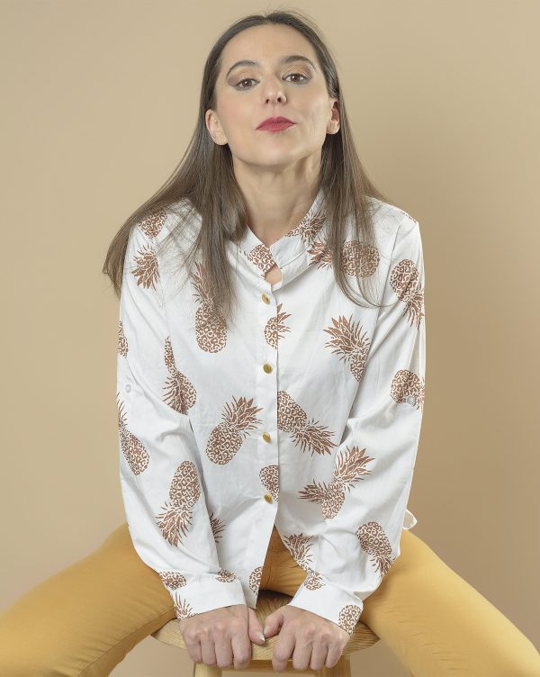 Camisa Blanca con piña