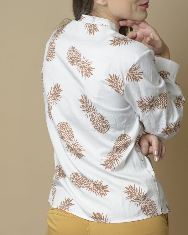 Camisa Blanca con piña
