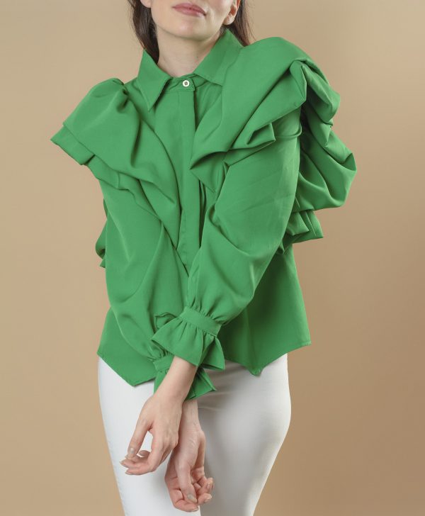 Camisa verde con volados