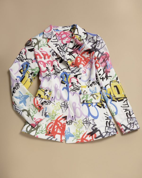 Color Grafitis . Traje estampado